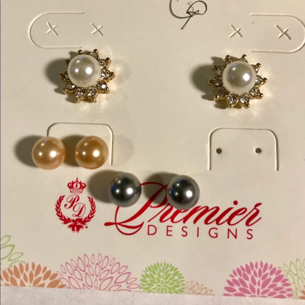 Mimi Premier Designs Earrings 8099